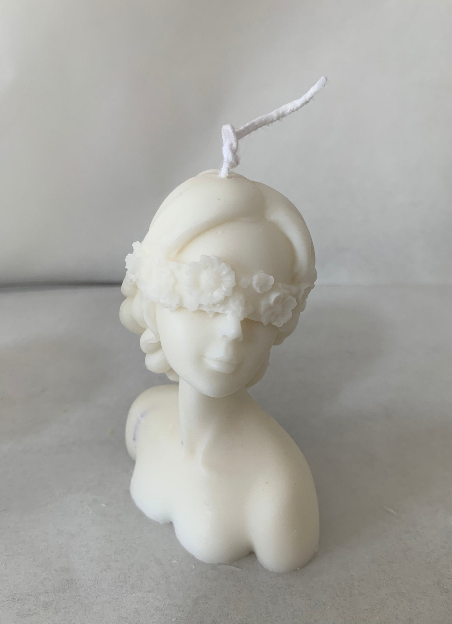 Lady Soy Candle: The blindfolded One - Mandy and Co