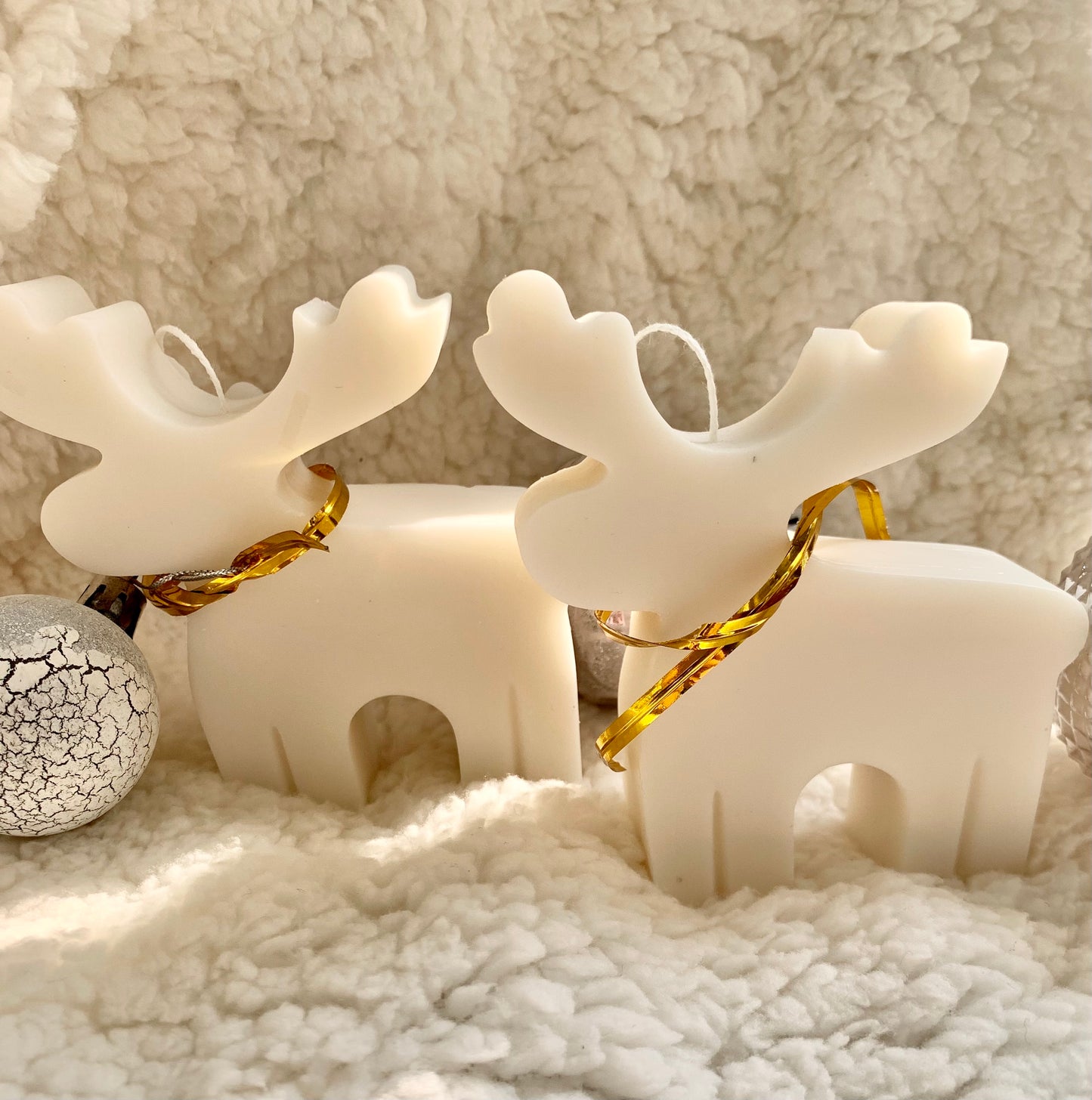 Reindeer Soy Candle: White